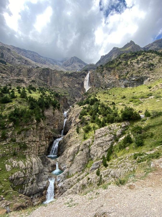 Apartamento En Pirineos Б'єльса Екстер'єр фото