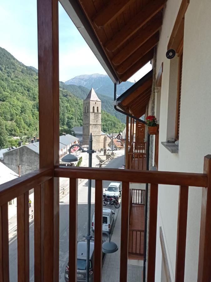Apartamento En Pirineos Б'єльса Екстер'єр фото